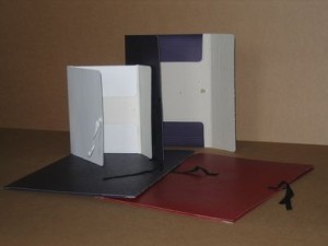 A4, A5 ir A3 formato segtuvas su raišteliais